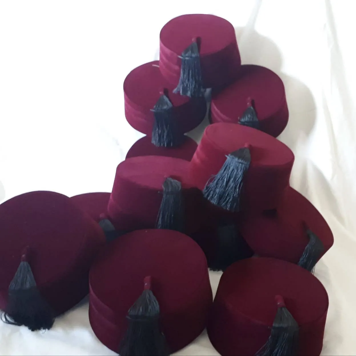 Burgundy Moroccan Hat "Tarbouche"