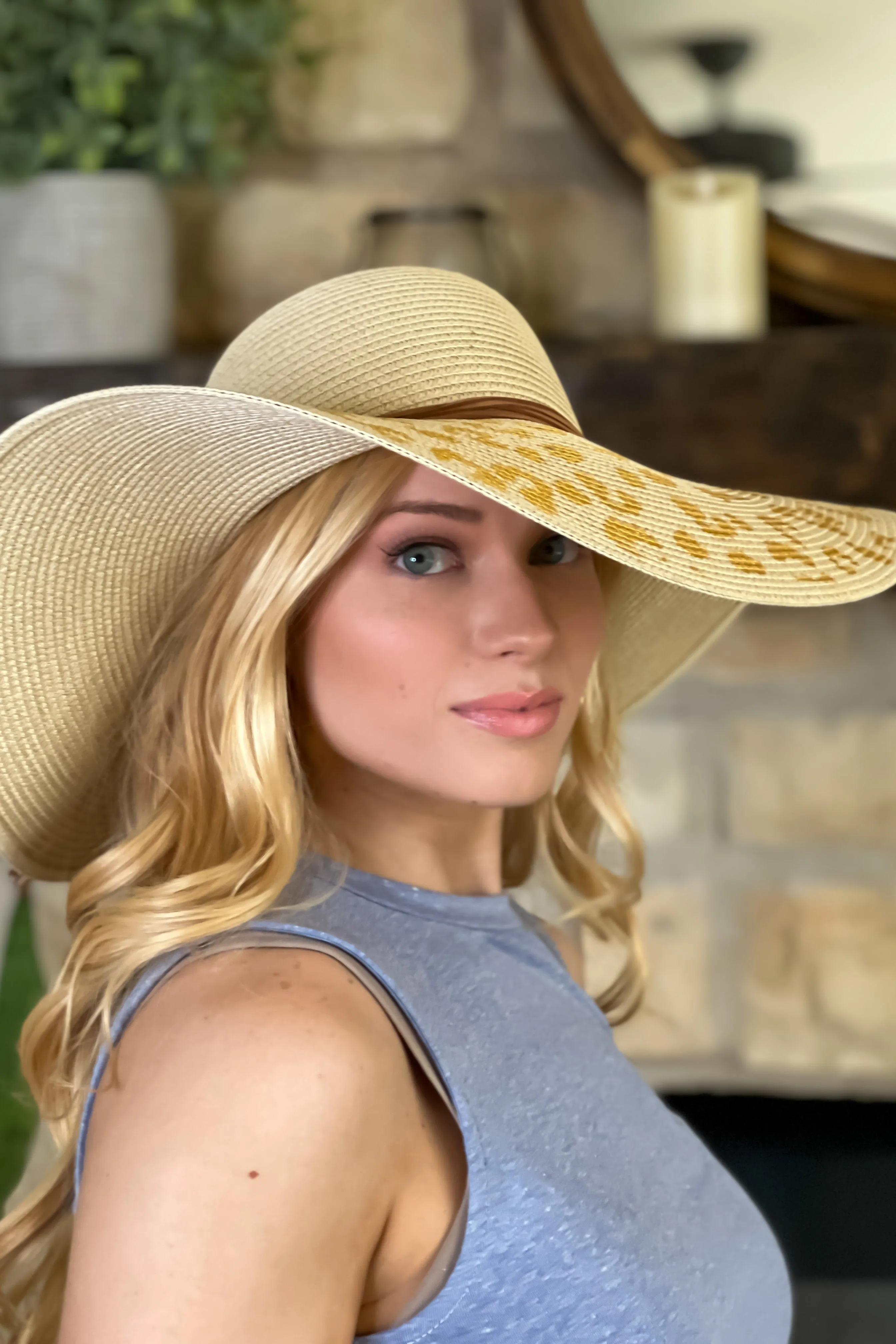 Gilder Leopard Sun Hat : Natural/Gold