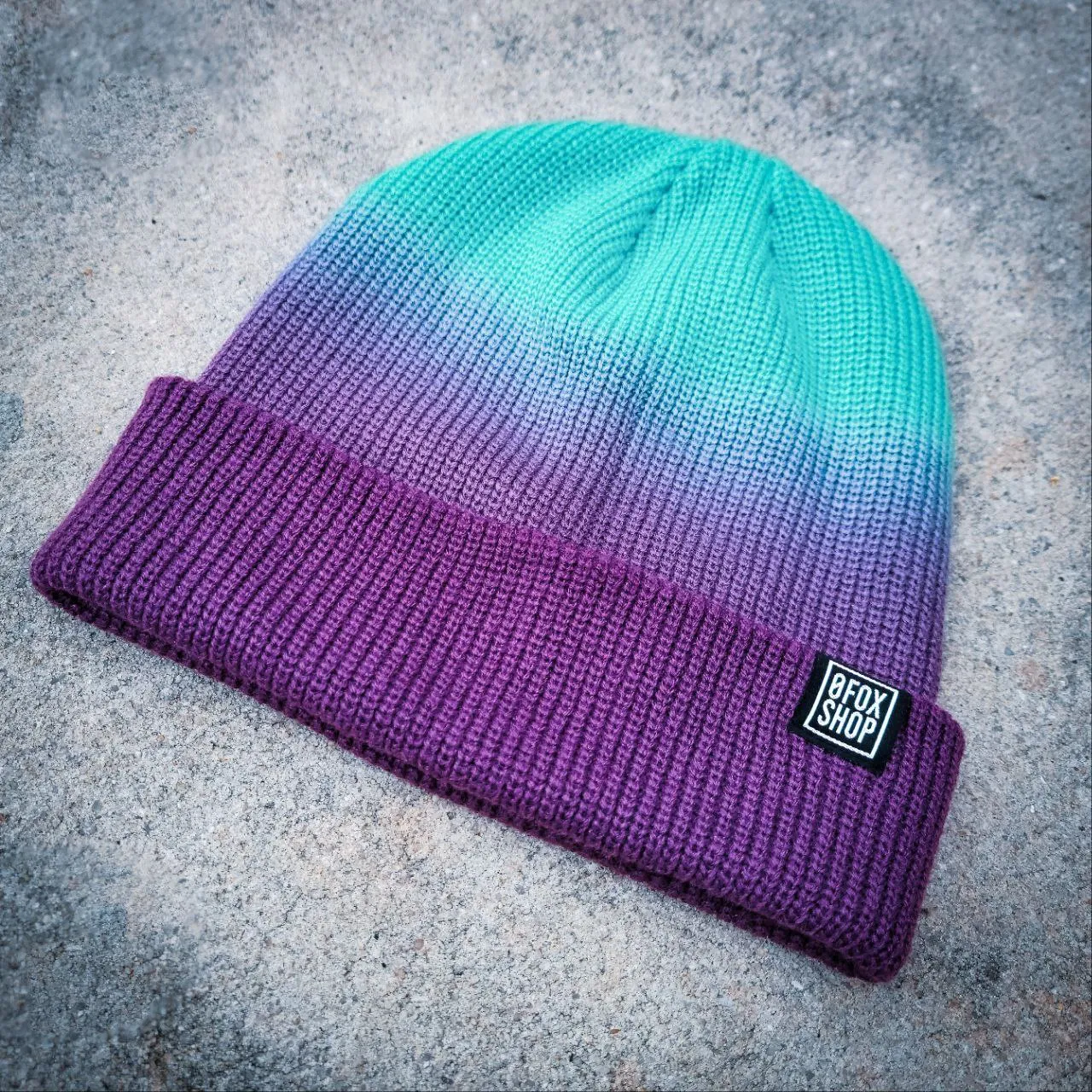 GRADIENT MAW BEANIE