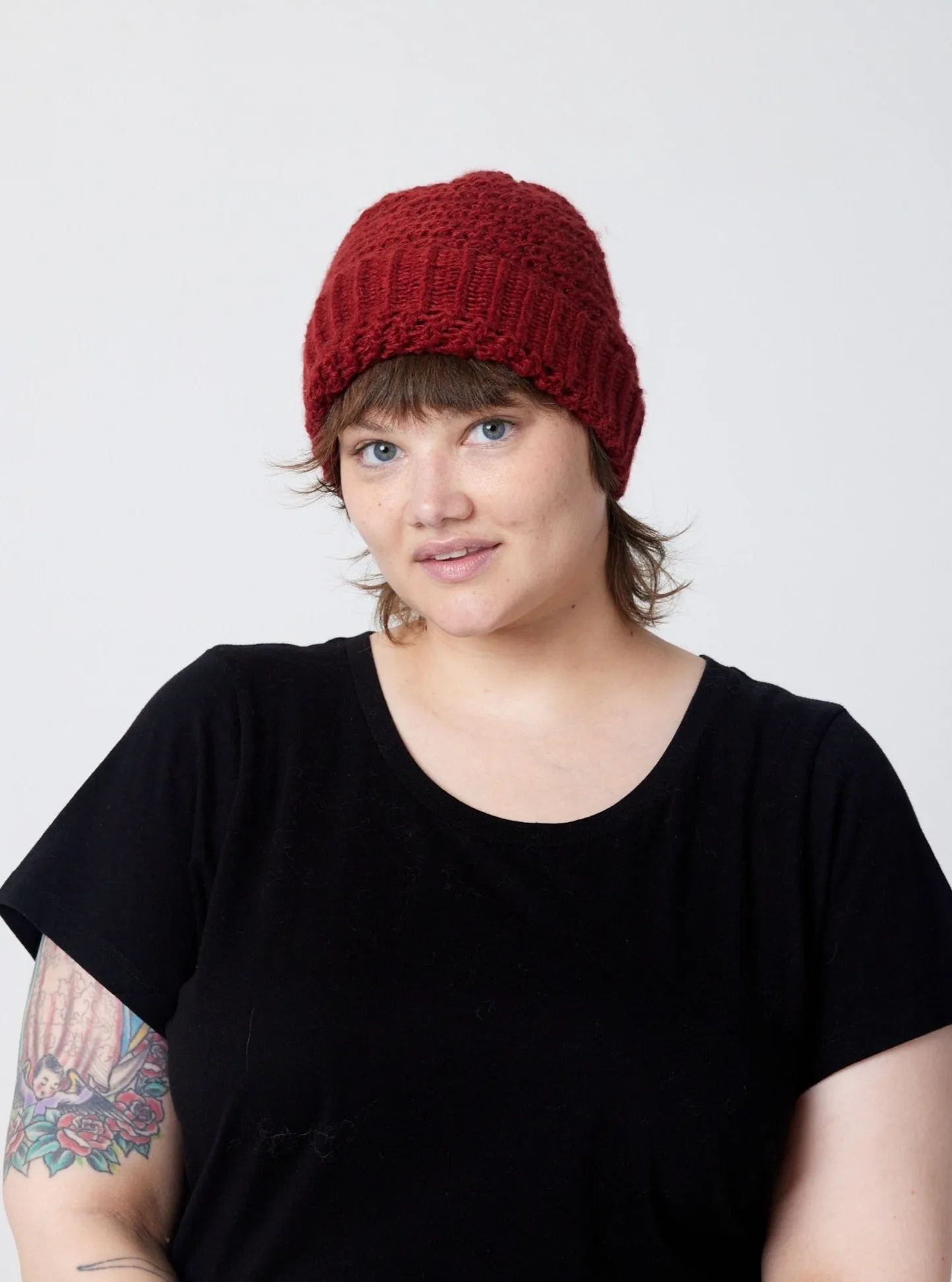 Jude Beanie - Ruby