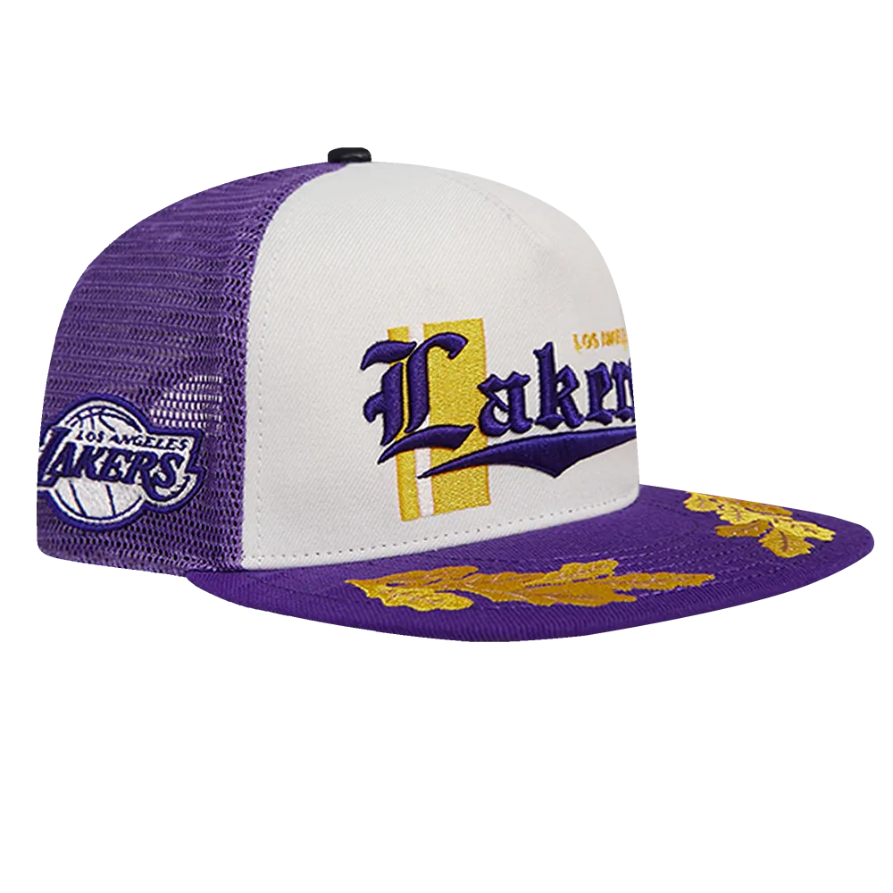 LOS ANGELES LAKERS VISOR ELITE CLASSIC TRUCKER (EGGSHELL/ PURPLE)