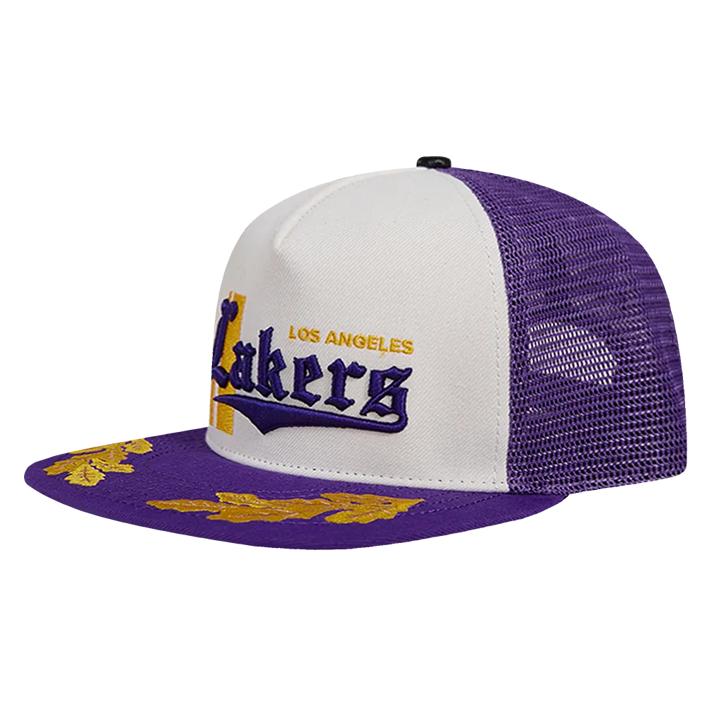 LOS ANGELES LAKERS VISOR ELITE CLASSIC TRUCKER (EGGSHELL/ PURPLE)